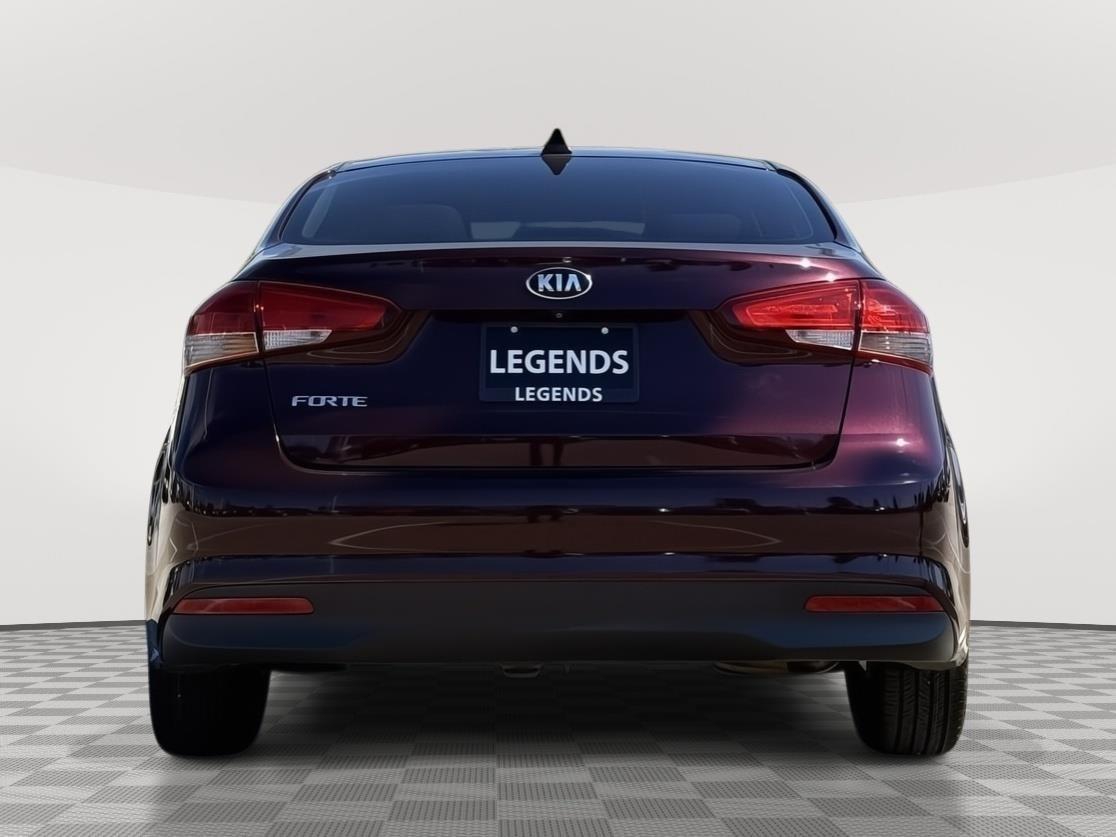 Used 2018 Garnet Red Kia LX image 5