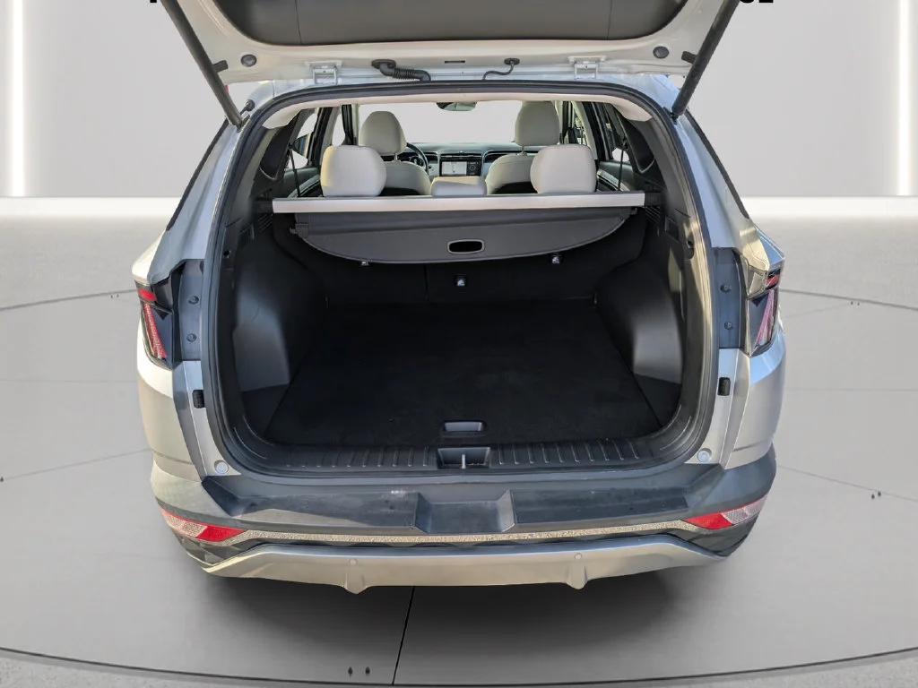 Used 2022 Silver Hyundai Limited image 8