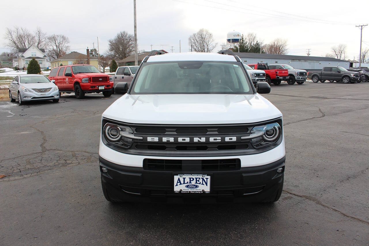 Used 2021 Oxford White Ford Big Bend AWD 4dr SUV image 3