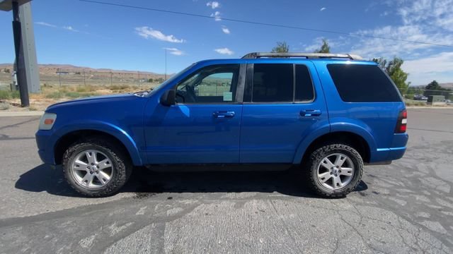 Used 2010 Blue Ford XLT image 5
