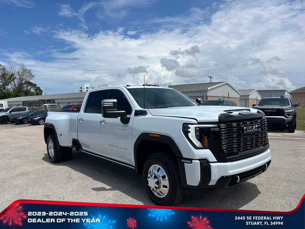 New 2026 Glacier White Tricoat GMC Denali Ultimate DRW image 2