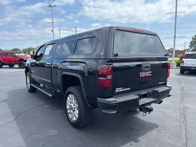 Used 2016 Black GMC Denali image 9