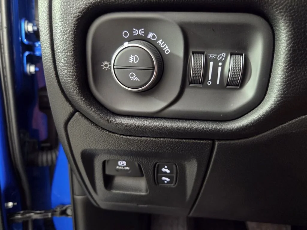 Certified Used 2026 Hydro Blue Pearlcoat Ram Rebel image 21