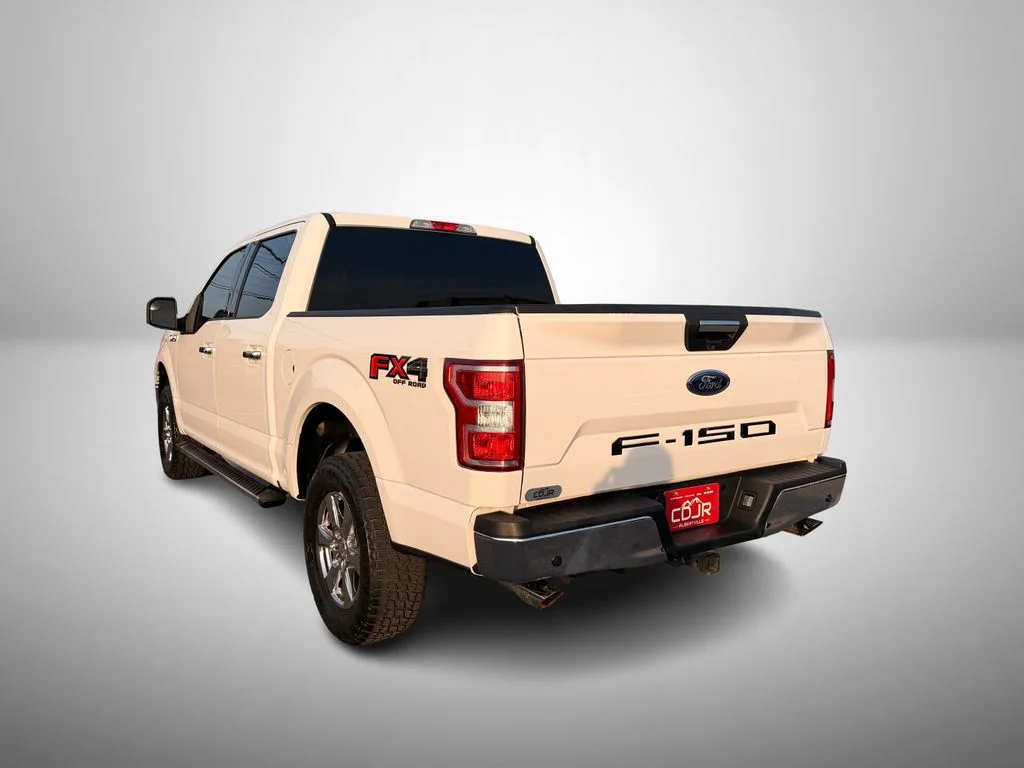 Used 2018 White Ford XLT image 3