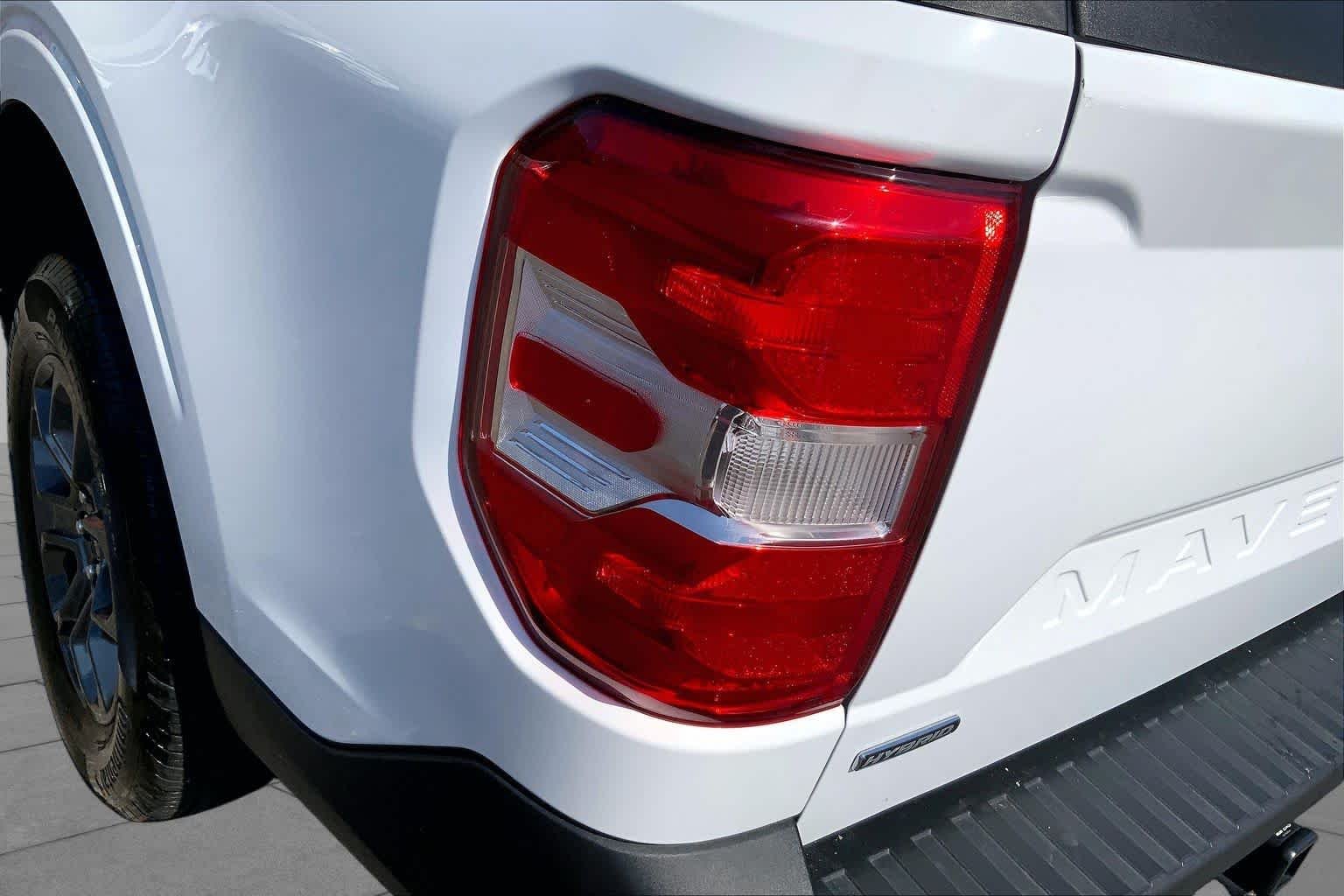 Used 2024 Oxford White Ford XLT image 27