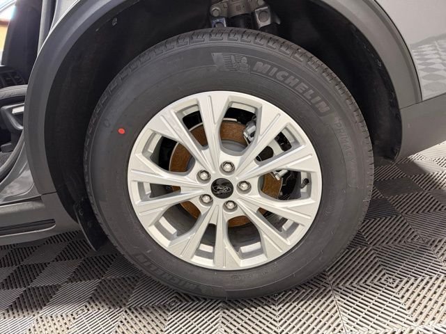 New 2026 Carbonized Gray Metallic Ford Active® image 38