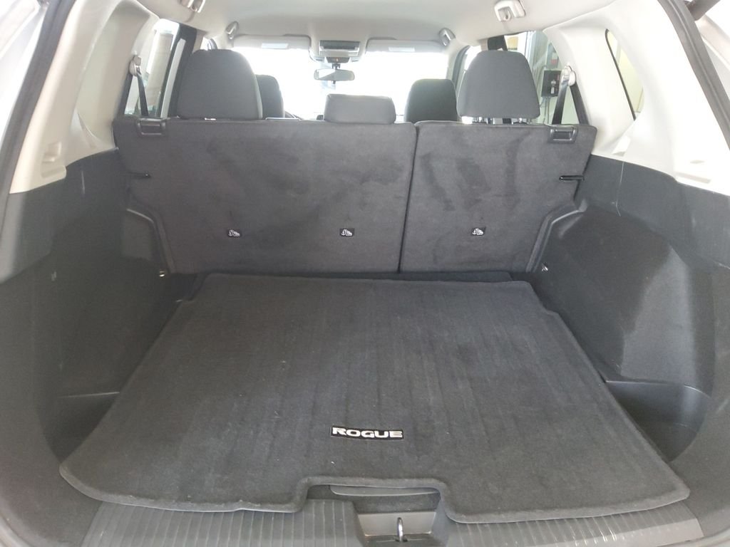 Used 2025 Silver Nissan SV image 27