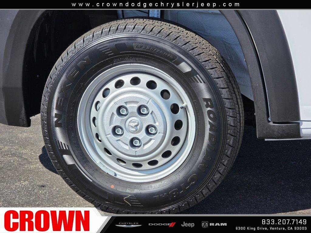 New 2026 Bright White Clearcoat RAM TRADESMAN image 9