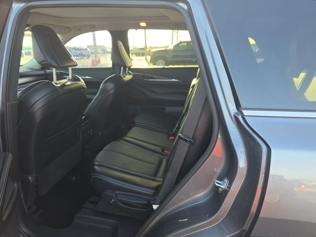 Certified Used 2024 Graphite Shadow INFINITI LUXE image 13