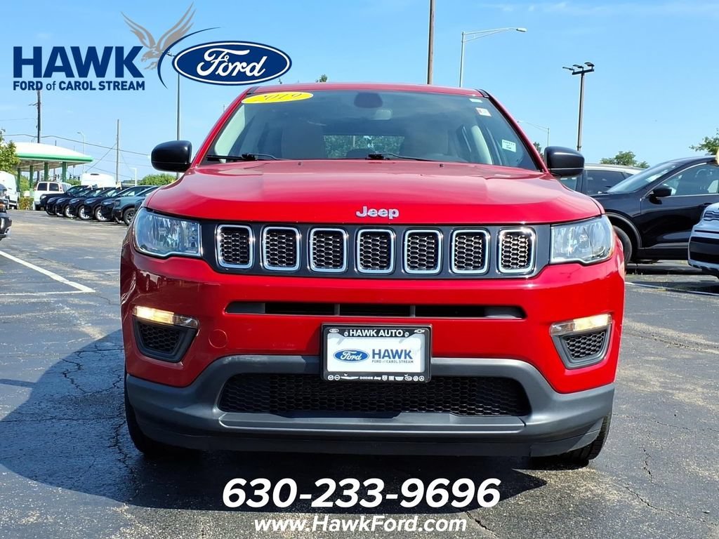 Used 2019 Jeep Compass Sport with VIN 3C4NJCAB4KT769742 for sale in St. Charles, IL