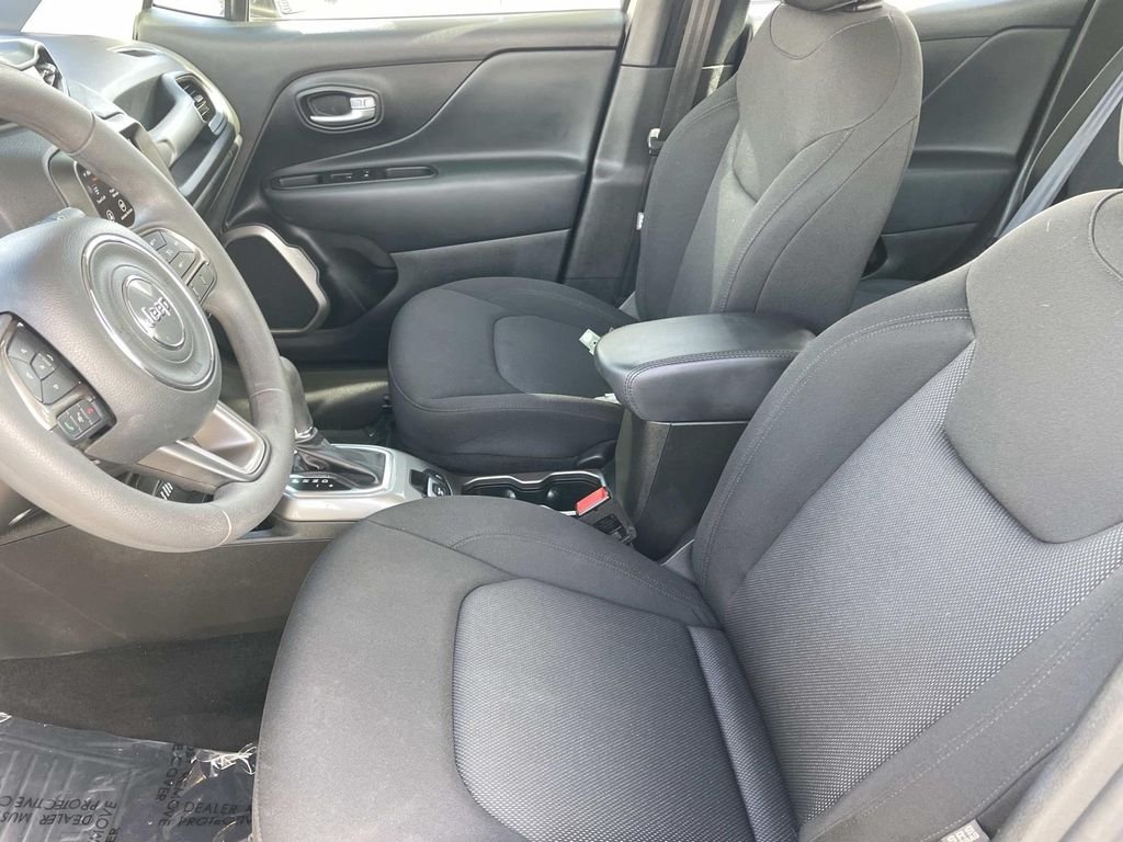 Used 2022 White Jeep Sport image 26