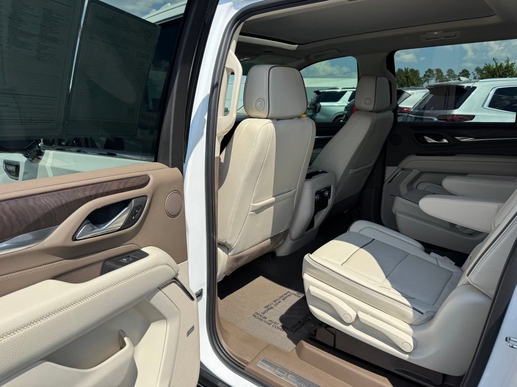 Used 2024 Summit White GMC Denali image 39