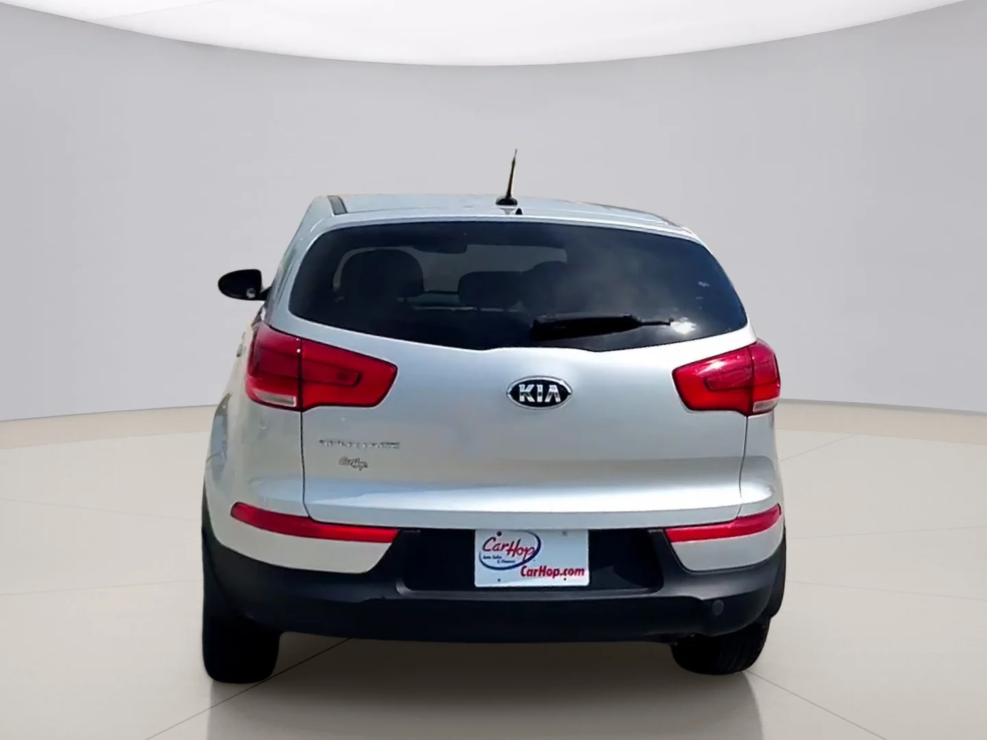 Used 2016 Silver Kia LX FWD image 4