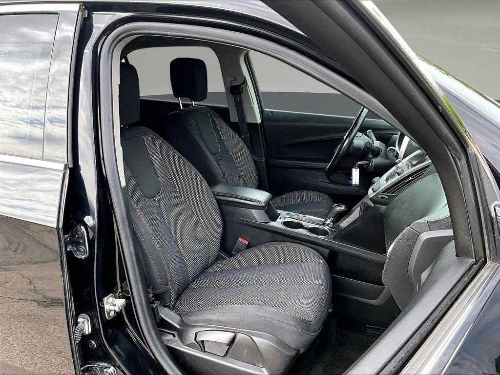 Used 2017 Black Chevrolet LT image 31