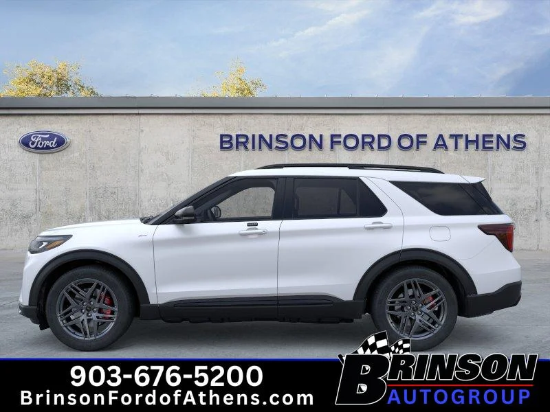 New 2026 Star White Metallic Tri-Coat Ford ST-Line image 3