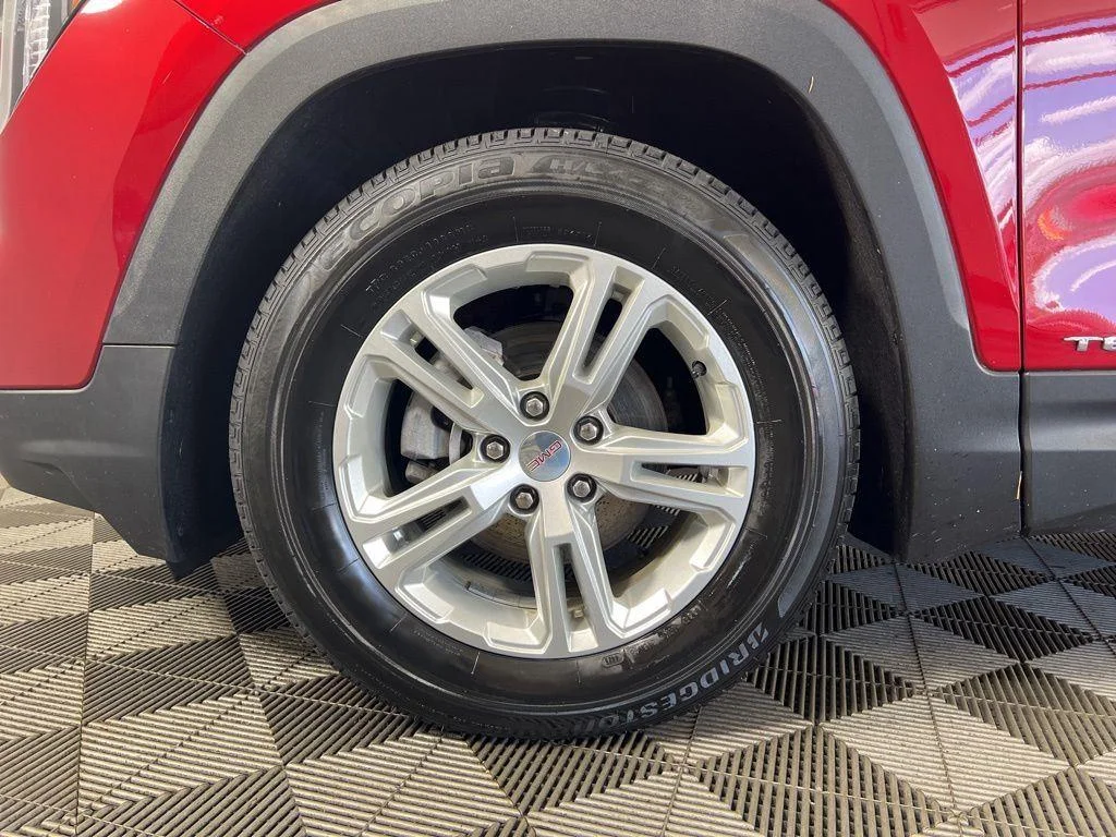 Used 2023 Volcanic Red Tintcoat GMC SLE image 30
