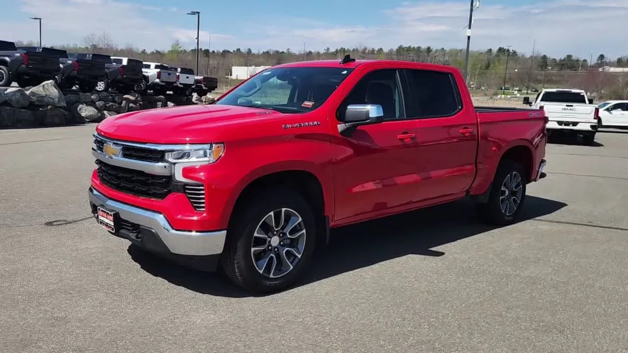 Used 2026 Red Chevrolet LT image 4