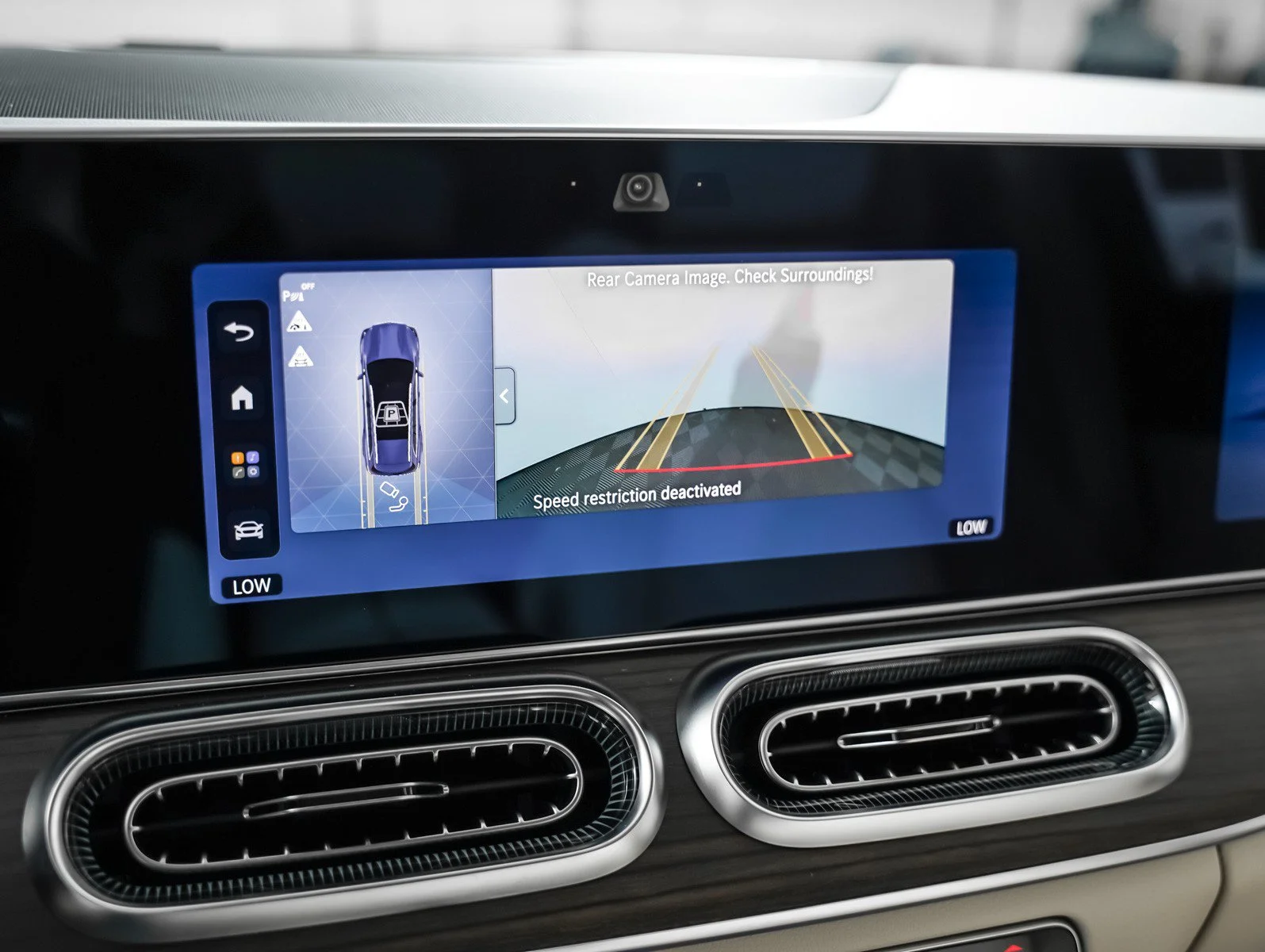 New 2027 Twilight Blue Metallic Mercedes-Benz 4MATIC® image 19