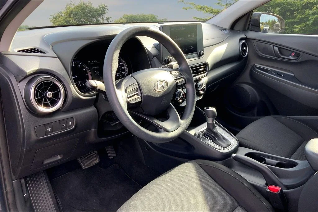 Used 2023 Gray Hyundai SEL image 16