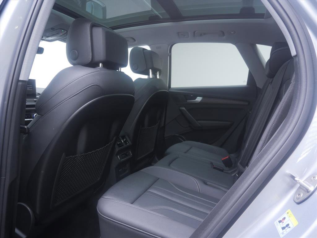Used 2024 Silver Metallic Audi S line Premium image 33