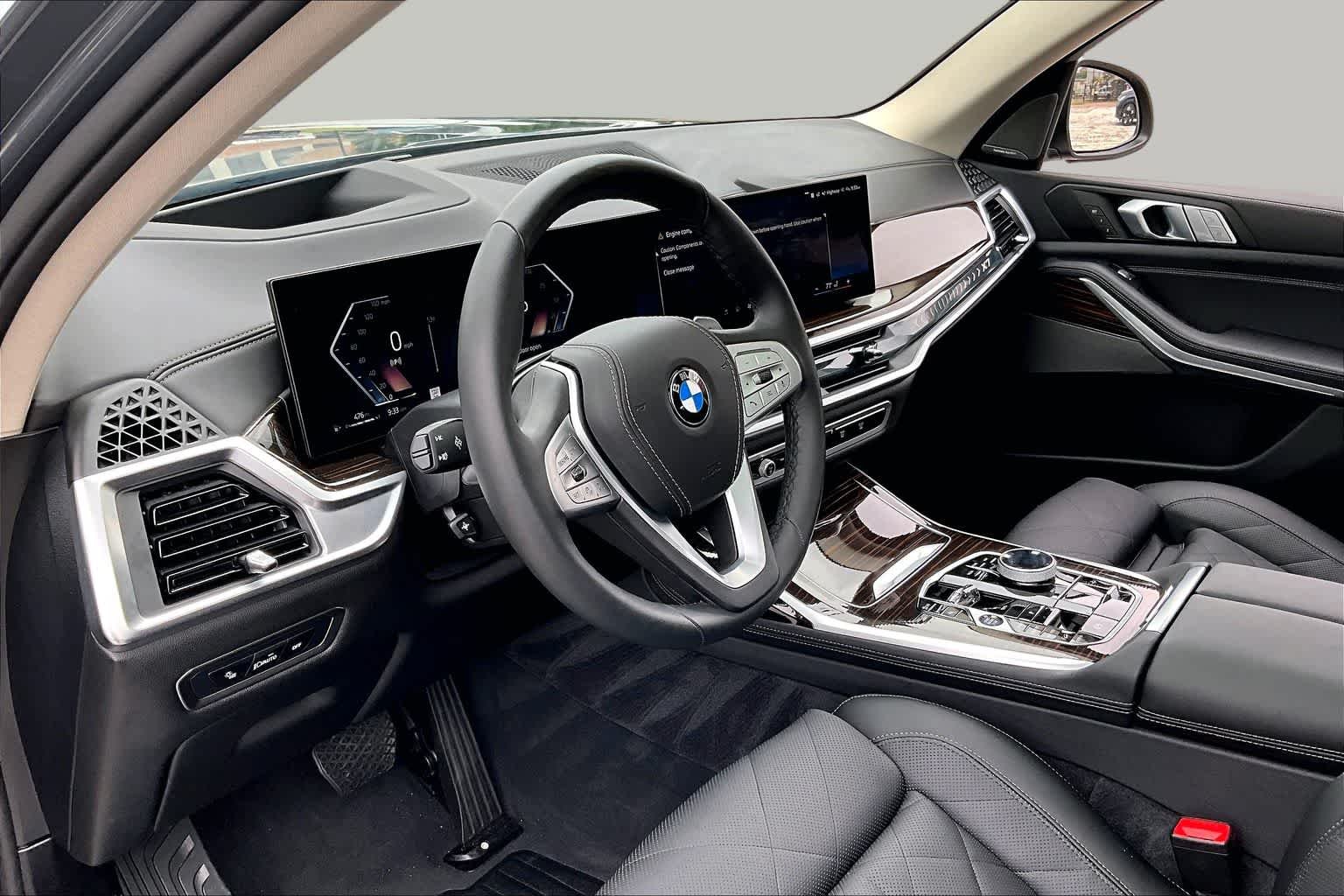 Used 2026 Dravit Grey Metallic BMW xDrive40i image 16