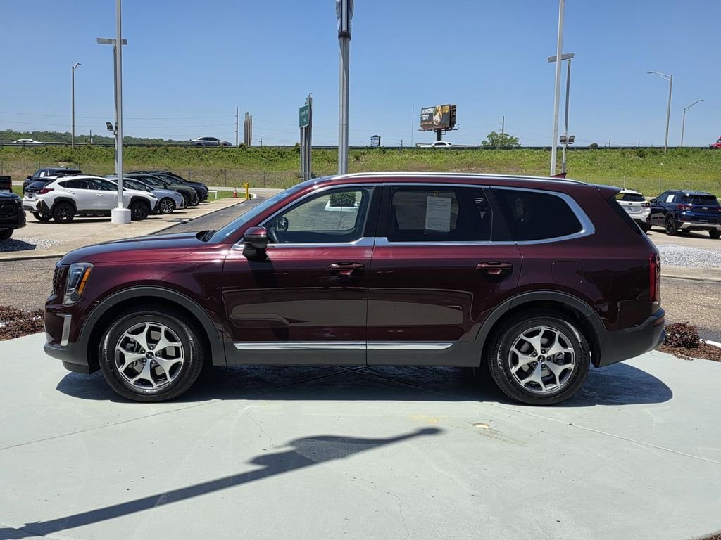 Used 2022 Purple Kia EX image 6