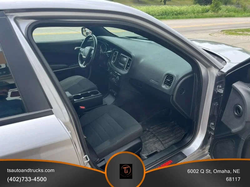 Used 2016 Silver Dodge Sedan 4D Police AWD 5.7L V8 image 15