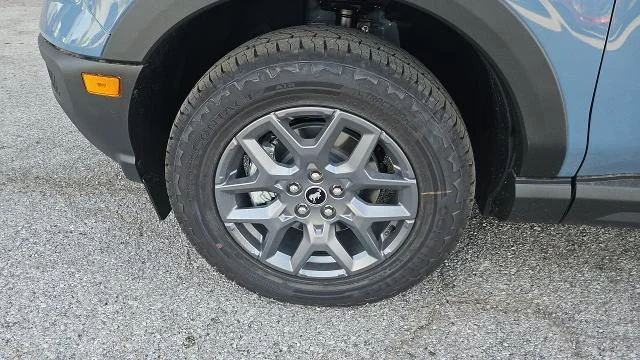 New 2026 Azure Gray Metallic Tri-Coat Ford Big Bend 4WD image 30