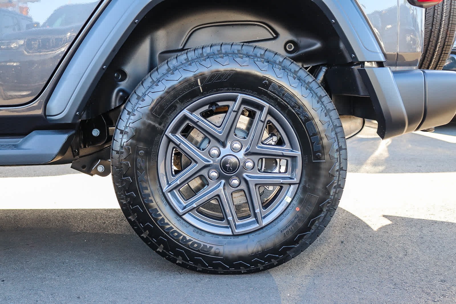 New 2027 Granite Crystal Metallic Clear-Coat Paint Jeep Sport S image 11