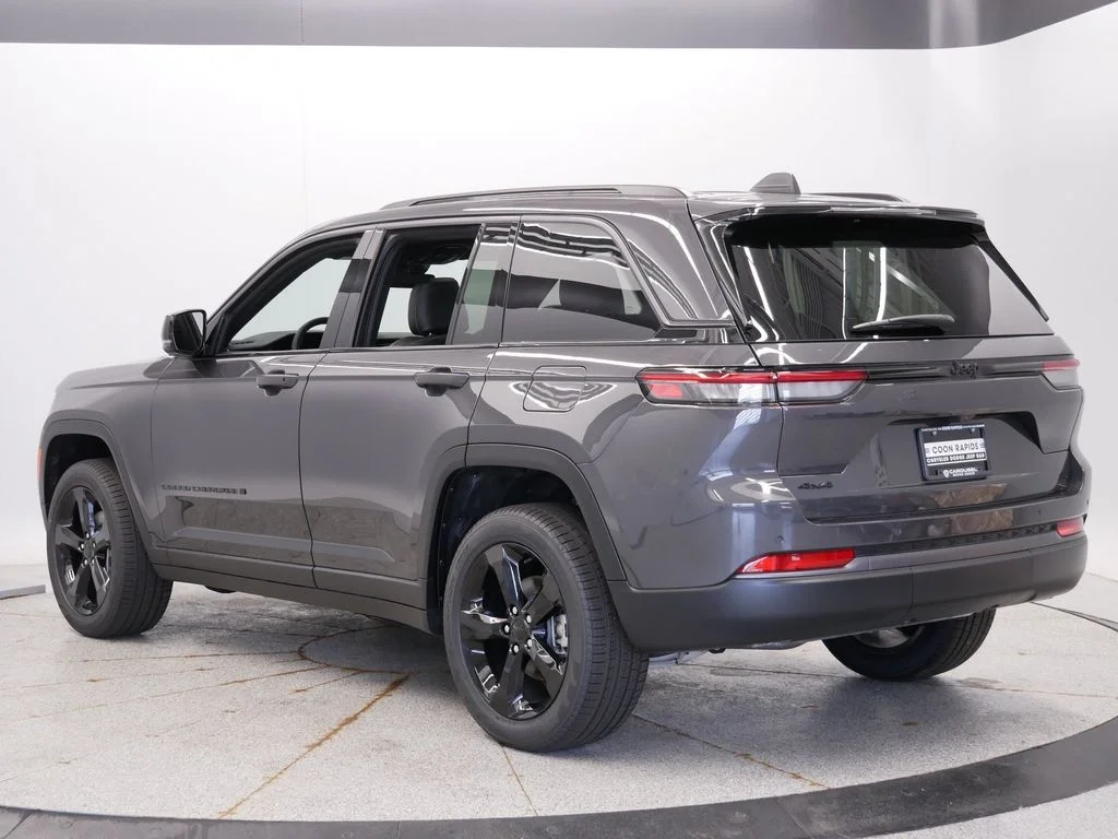 New 2026 Baltic Gray Metallic Clearcoat Jeep Limited image 3