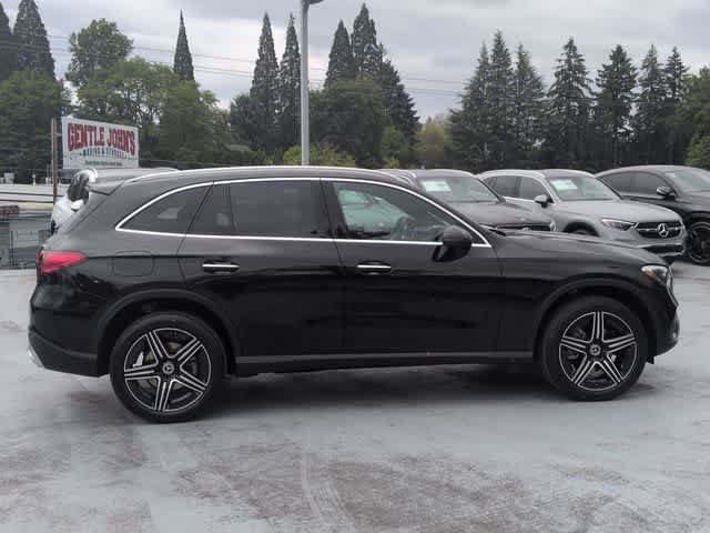 New 2026 Black Mercedes-Benz GLC 300 image 9