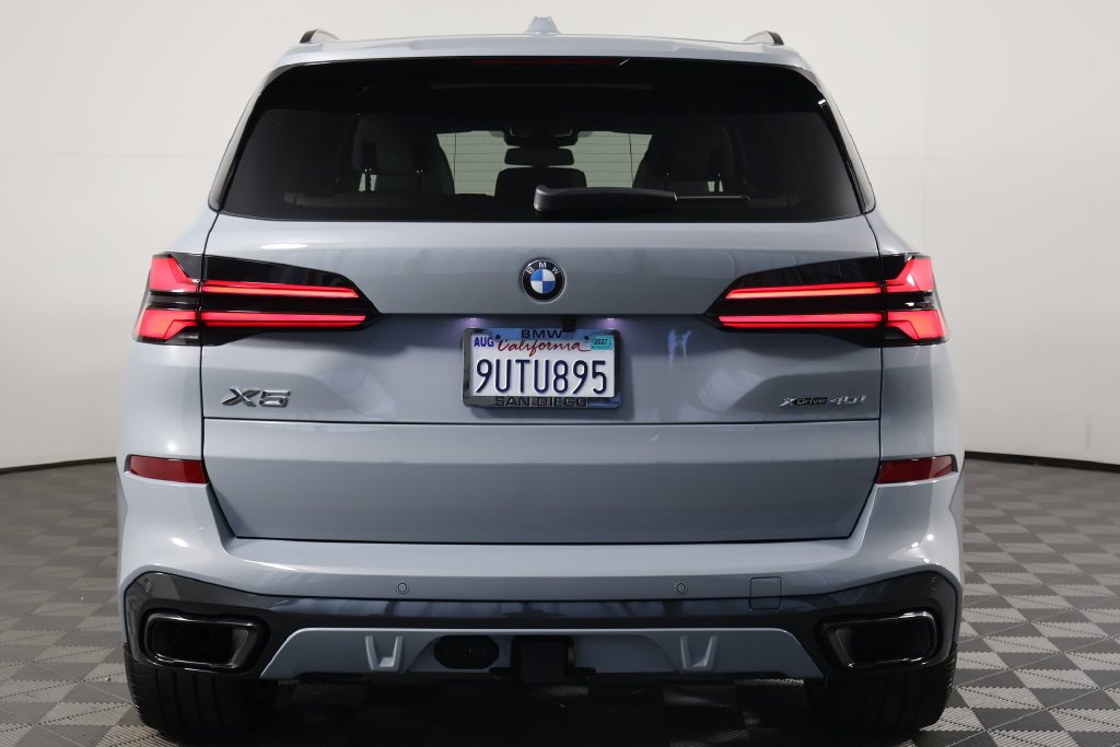 Certified Used 2026 Brooklyn Grey Metallic BMW xDrive40i image 5