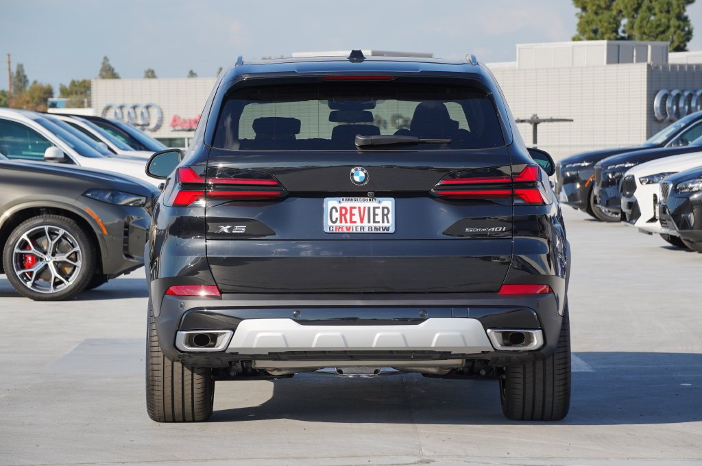 Used 2026 Black Sapphire Metallic BMW sDrive40i image 6
