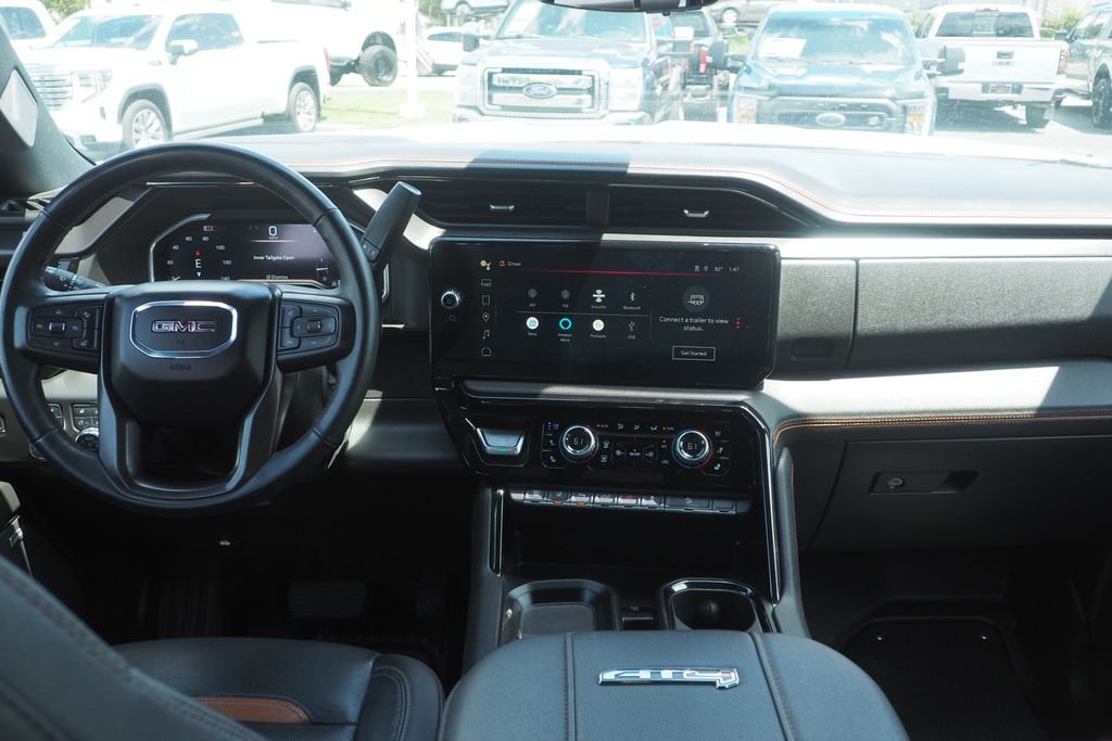 Used 2024 White GMC AT4 image 18
