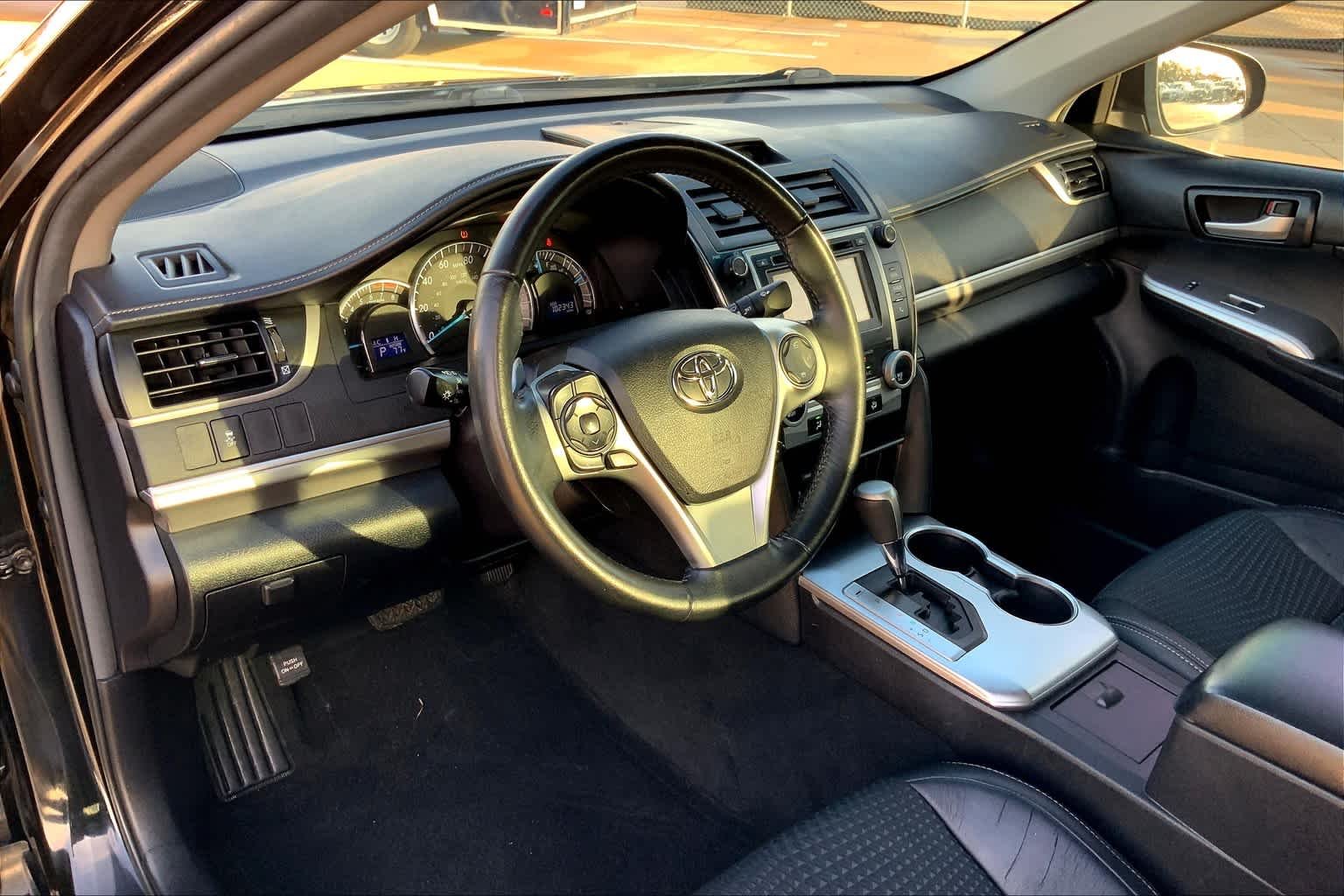Used 2014 Attitude Black Metallic Toyota XLE image 17