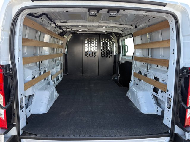 Used 2025 Oxford White Ford Base image 17