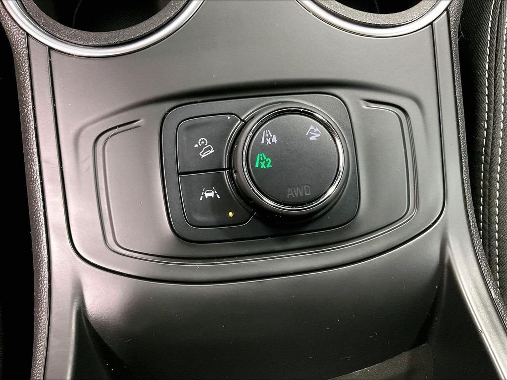 Used 2024 Blue GMC SLE image 26