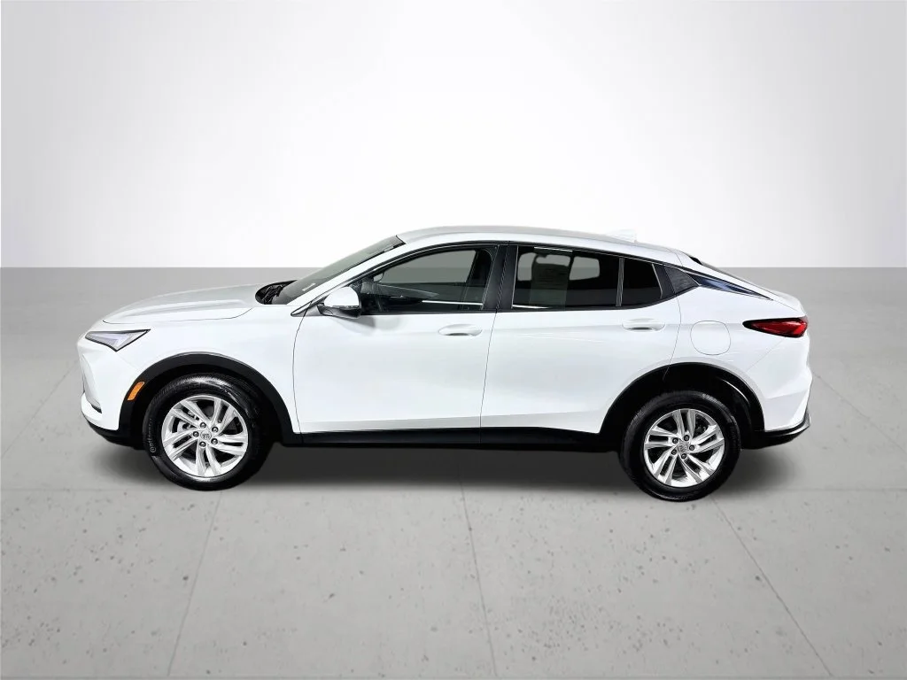 Used 2026 White Buick Preferred image 9