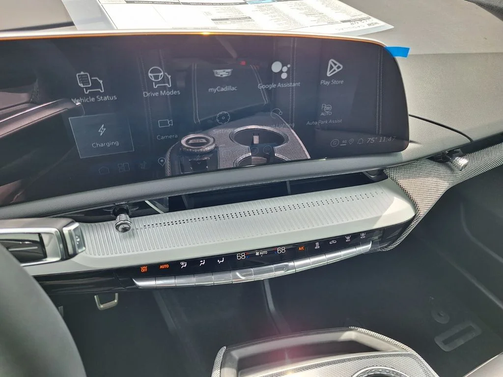 2026 Cadillac OPTIQ Sport - Photo 24