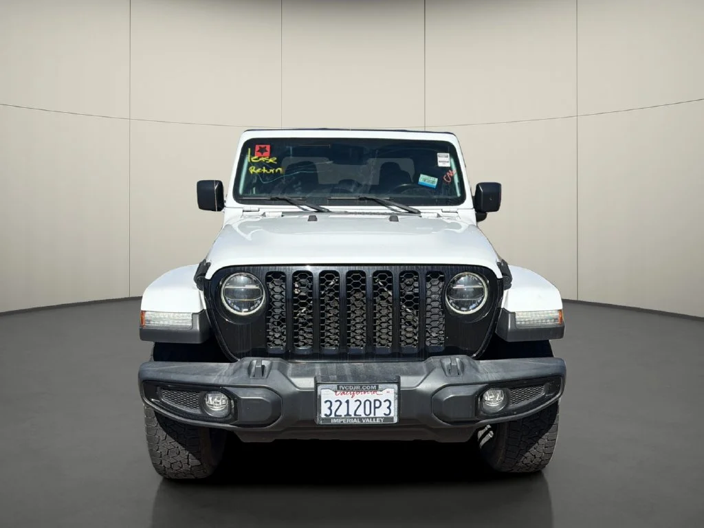 Used 2022 White Jeep Willys image 2