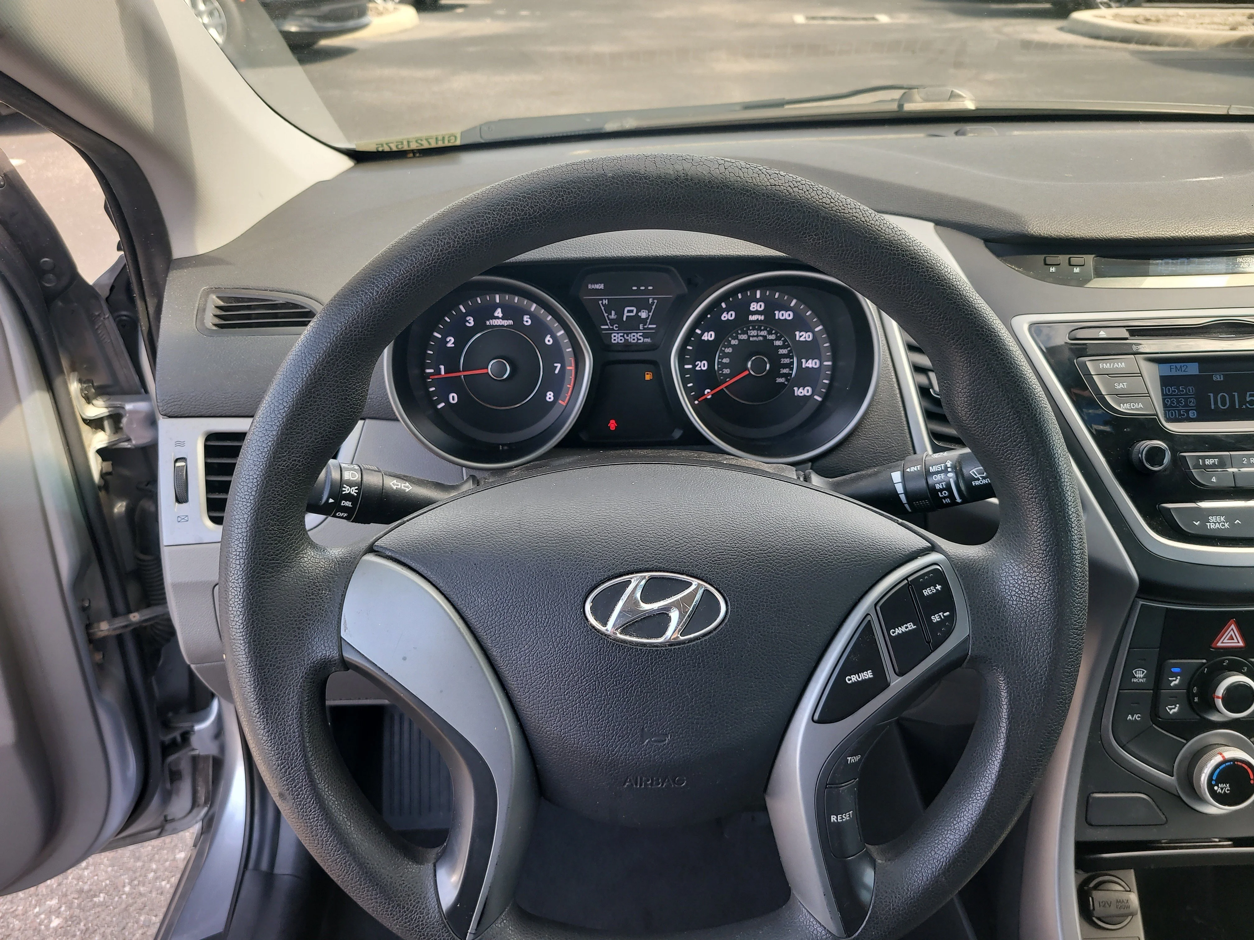 Used 2016 Shale Gray Metallic Hyundai SE image 25