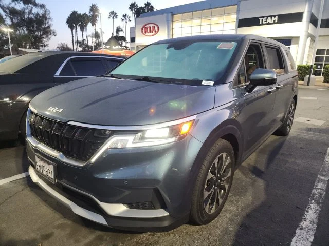 Used 2024 Blue Kia EX image 4