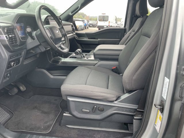 Used 2023 Silver Ford XLT image 24