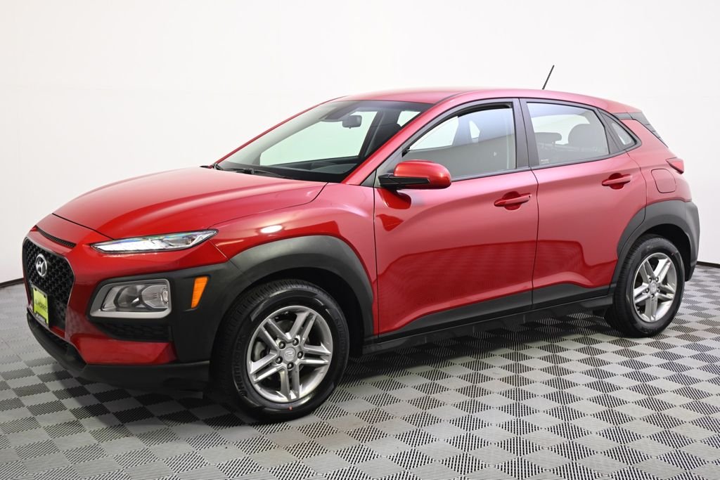 Used 2019 Hyundai Kona SE with VIN KM8K12AA7KU290852 for sale in St. Louis Park, Minnesota