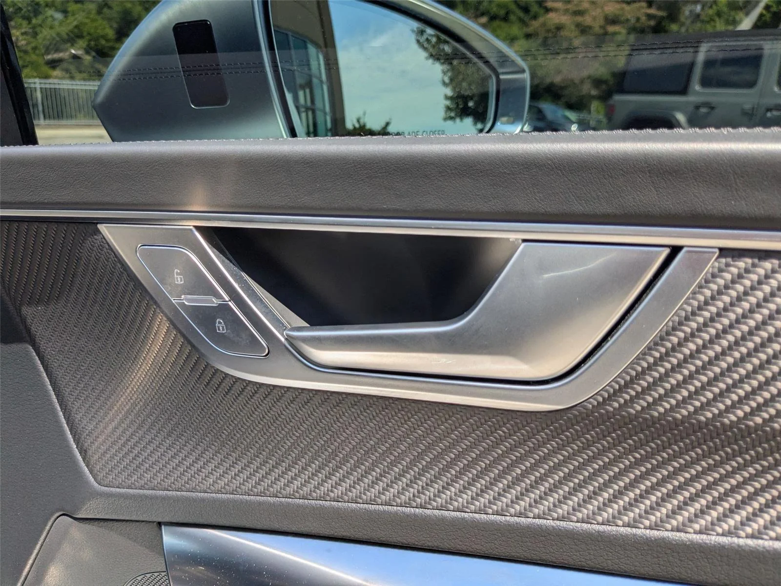 Used 2022 Sebring Black Crystal Effect AUDI  image 33