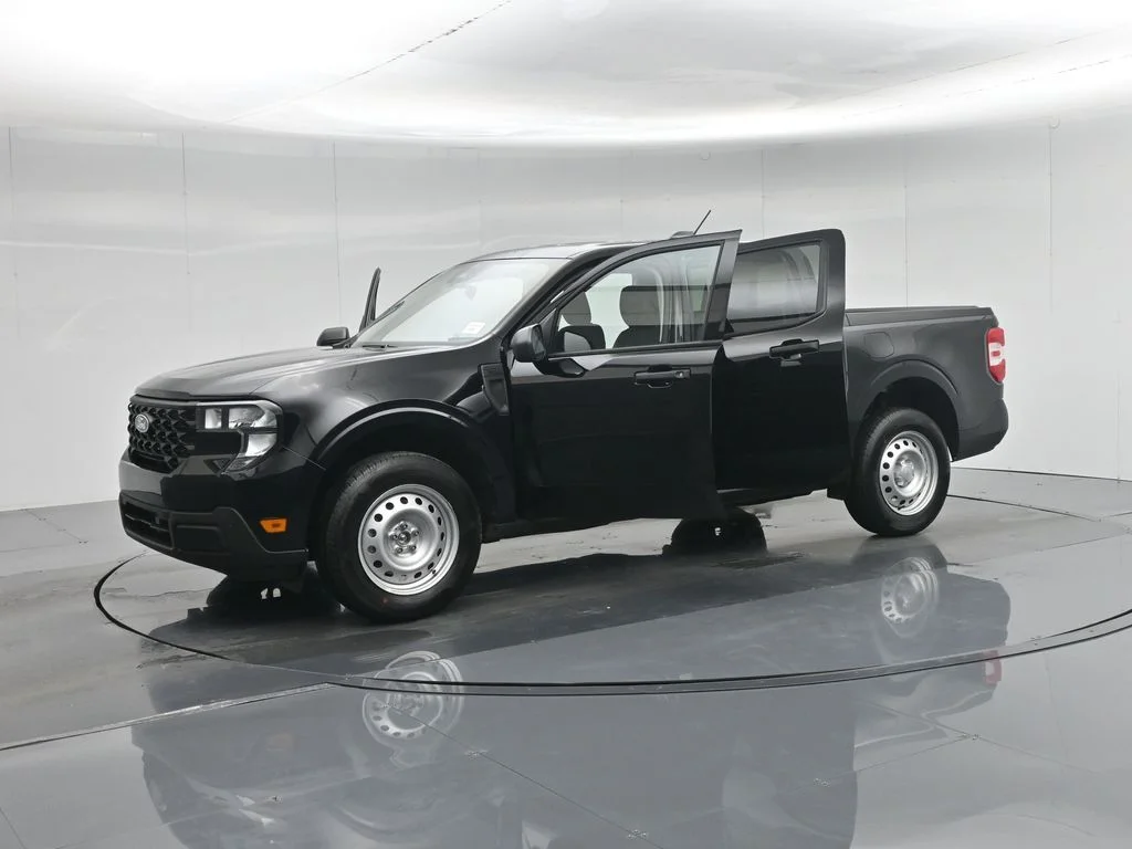 New 2026 Shadow Black Ford XL image 4