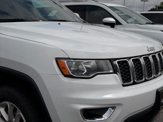 Used 2021 Bright White Clearcoat Jeep Laredo E image 5