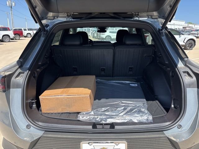 New 2026 Sterling Gray Metallic Chevrolet LT image 28