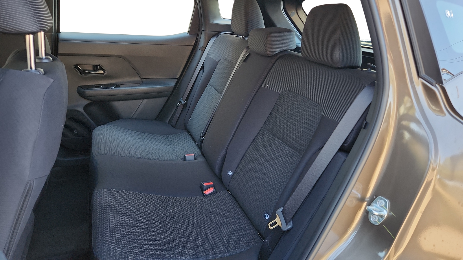 New 2026 Canyon Bronze Metallic Nissan S image 22