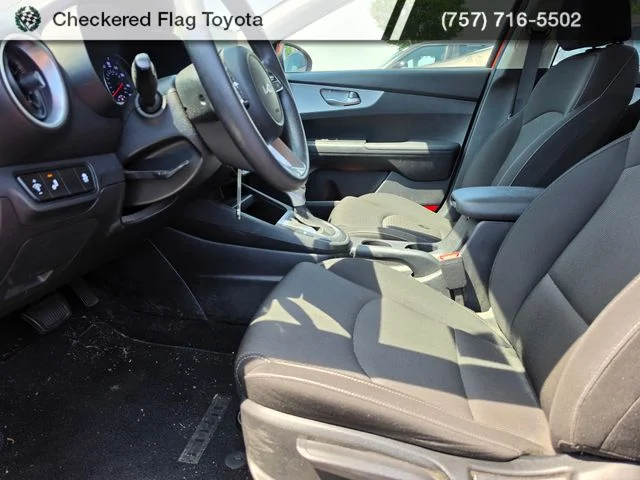 Used 2023 Fire Orange Kia LXS image 8